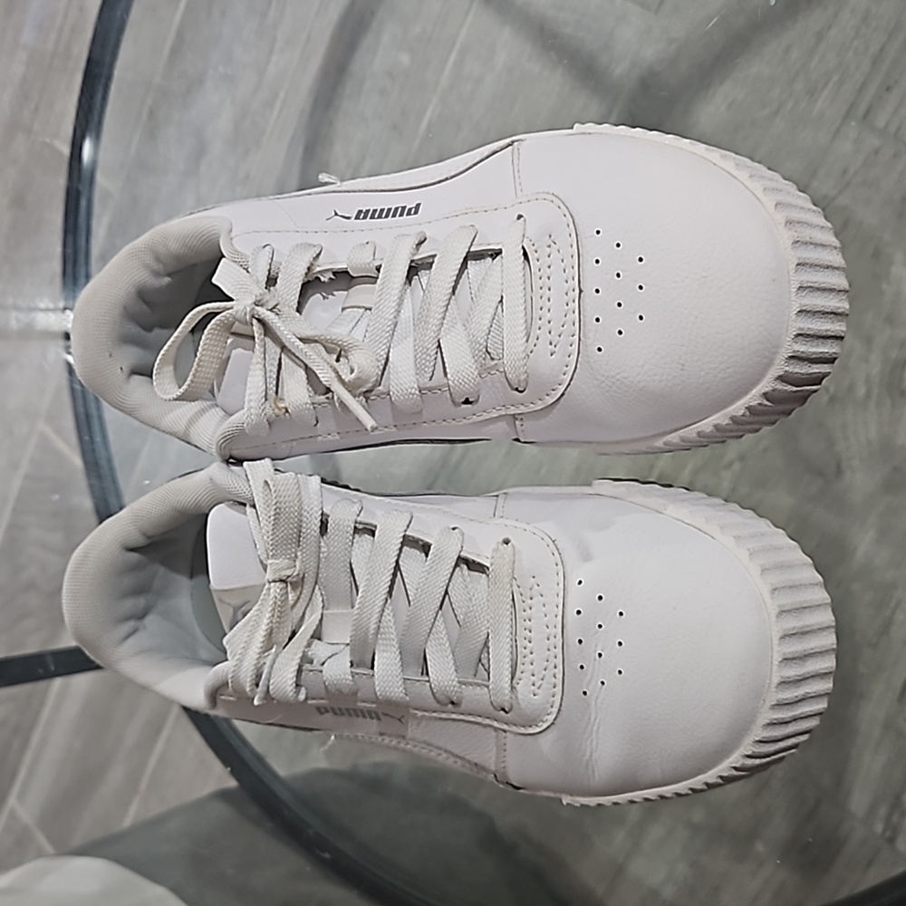 Womens Puma Sneaker Size 8.5